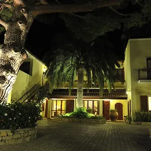 https://country-hotel-vessus.hotelsalgherosardinia.com